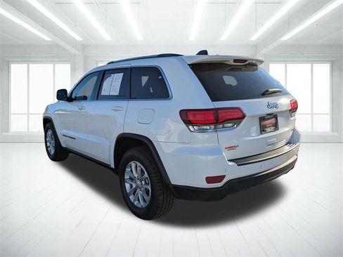 Used 2021 Jeep Grand Cherokee Laredo X image 5