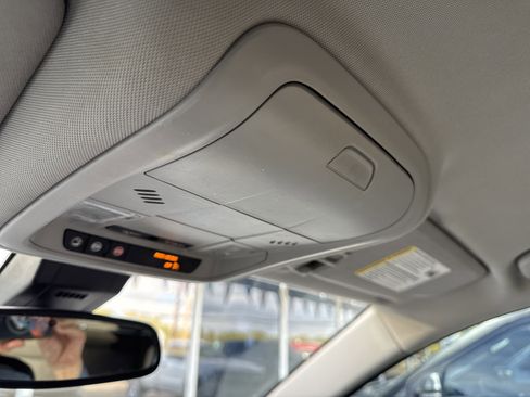 Used 2020 GMC Terrain SLE w/ LPO, Floor Liner Package image 34