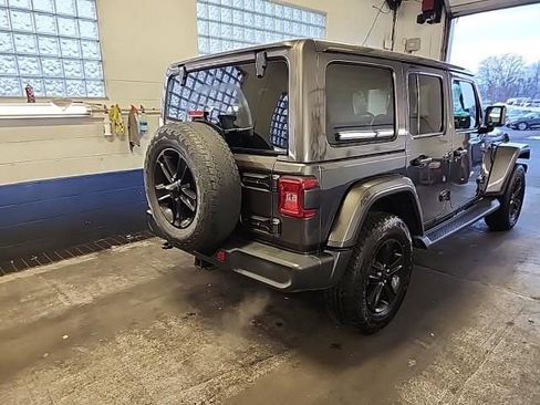 Used 2021 Jeep Wrangler Unlimited Sahara image 8