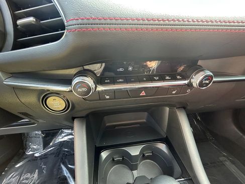 Used 2024 MAZDA MAZDA3 s AWD/4WD image 37