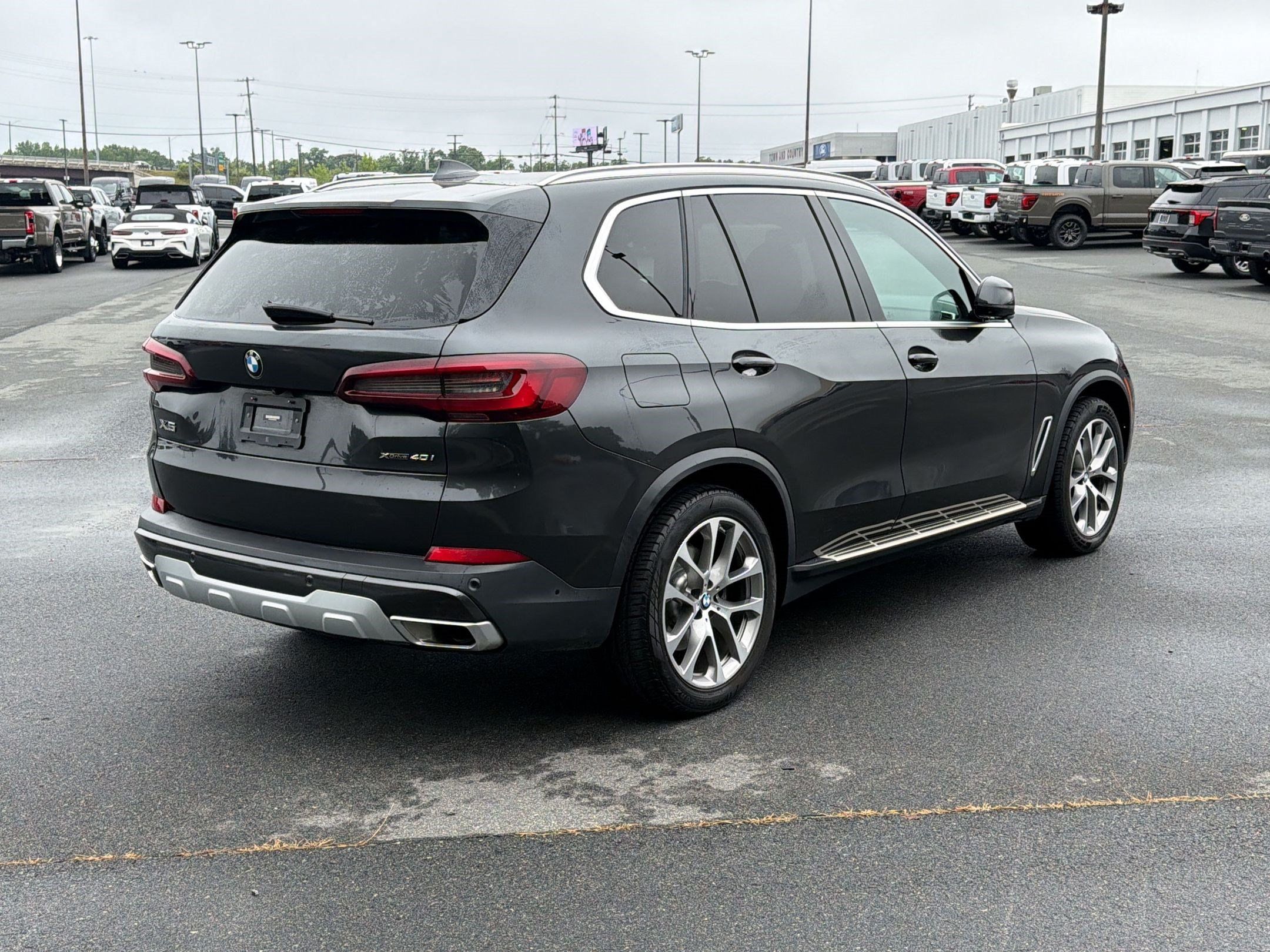 Used 2023 BMW X5 xDrive40i w/ Premium Package AWD/4WD image 9