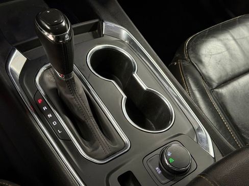 Certified 2020 Chevrolet Traverse LT w/ LT Premium Package image 34