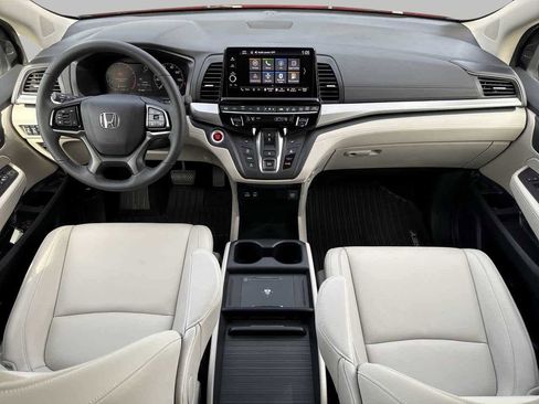 Used 2026 Honda Odyssey EX-L image 13
