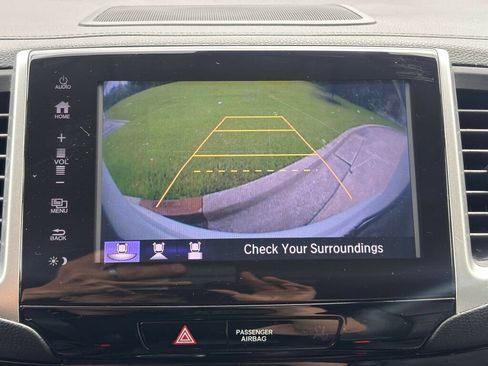 Used 2017 Honda Pilot Touring image 33