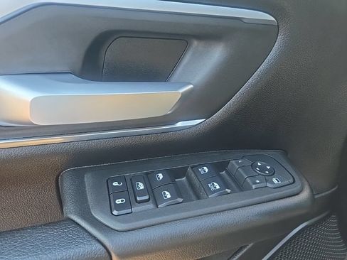 Used 2025 RAM 1500 Big Horn AWD/4WD image 11