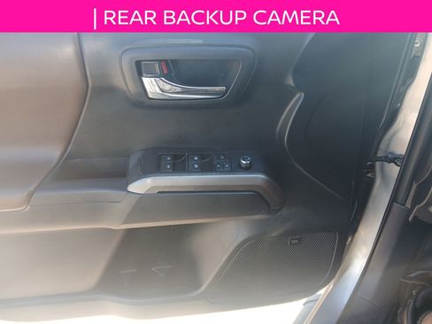 Used 2017 Toyota Tacoma Limited w/ Tow Package image 11