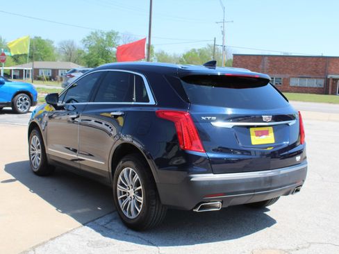 Used 2017 Cadillac XT5 Luxury w/ Driver Awareness Package image 7