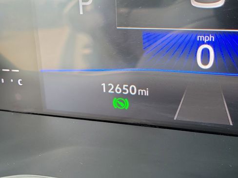 Used 2024 Volkswagen Jetta SE w/ Panoramic Sunroof Package FWD image 25
