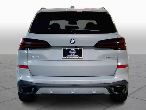 New 2026 BMW X5 xDrive40i w/ M Sport Package image 4