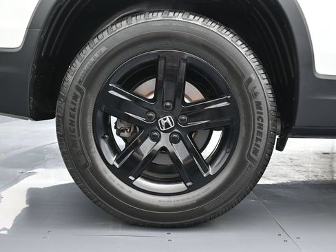 Used 2021 Honda Ridgeline Black Edition image 18