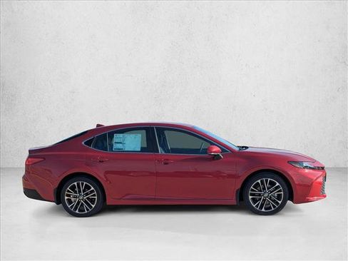 Used 2026 Toyota Camry XLE FWD image 8
