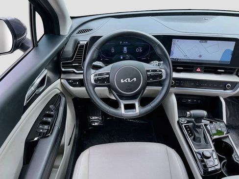 Used 2025 Kia Sportage EX FWD image 22