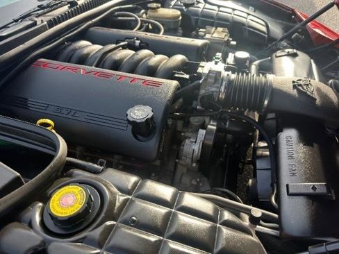 Used 1998 Chevrolet Corvette Convertible w/ Performance Handling Pkg image 13