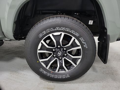 Certified 2023 Toyota Tacoma TRD Sport w/ Technology Package RWD image 8