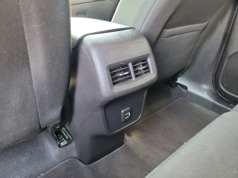 Used 2024 Chevrolet Equinox LT AWD/4WD image 14
