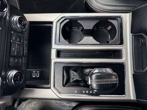 Used 2018 Ford F150 Lariat image 30