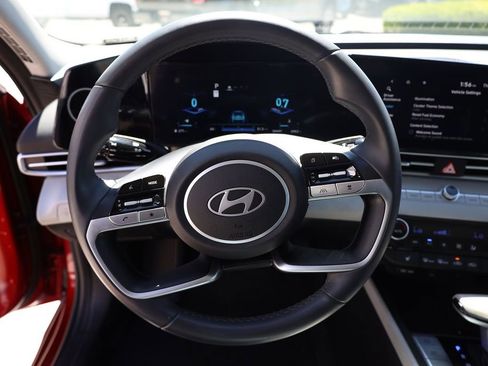 Used 2025 Hyundai Elantra Limited w/ Cargo Package FWD image 13