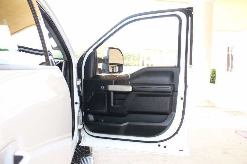 Used 2021 Ford F250 Lariat w/ Lariat Ultimate Package AWD/4WD image 28