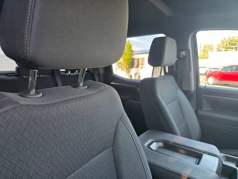 Certified 2026 Chevrolet Silverado 1500 LT RWD image 18