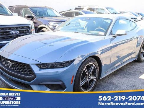 Certified 2025 Ford Mustang Coupe RWD image 1