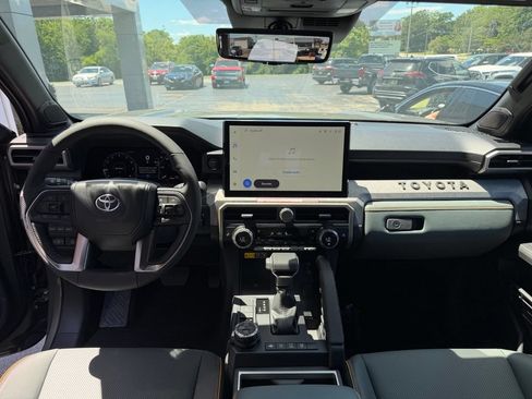 New 2026 Toyota Tacoma 4x4 Double Cab Hybrid image 9