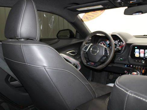 Used 2018 Chevrolet Camaro SS RWD image 28