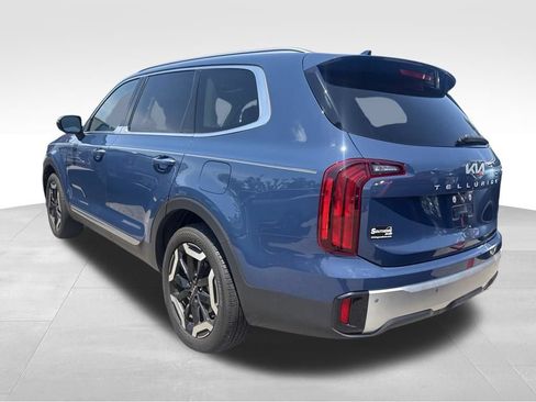 Certified 2024 Kia Telluride S w/ S Sunroof Package FWD image 15