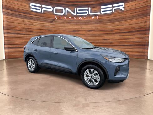 Used 2024 Ford Escape Active image 7