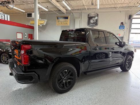 Used 2026 Chevrolet Silverado 1500 High Country w/ Midnight Edition AWD/4WD image 5
