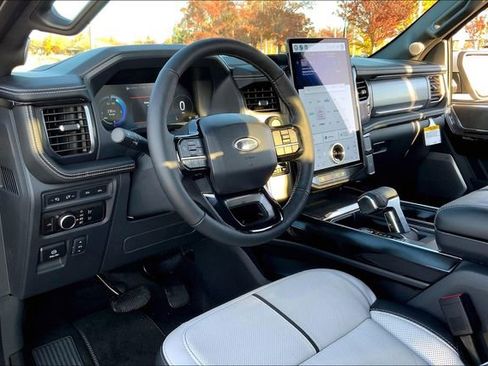 New 2023 Ford F150 Lightning Platinum image 6