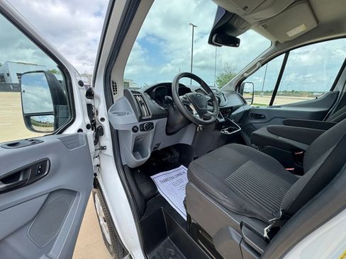 Used 2019 Ford Transit 250 130 Low Roof w/ Exterior Upgrade Package RWD image 20