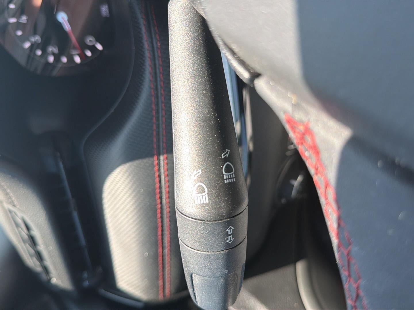 Used 2025 Jeep Compass Trailhawk AWD/4WD image 19