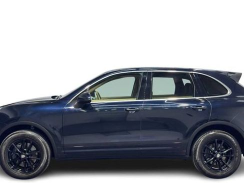 Used 2016 Porsche Cayenne AWD/4WD image 1