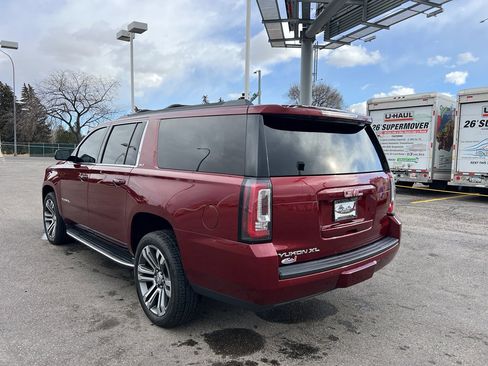 Used 2020 GMC Yukon XL SLT w/ Open Road Package image 5