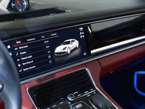 Certified 2022 Porsche Panamera 4S AWD/4WD image 21