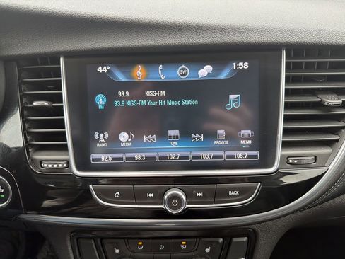 Used 2018 Buick Encore Essence image 17