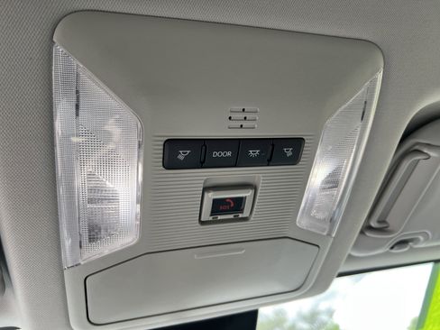Certified 2025 Toyota RAV4 XLE AWD/4WD image 5