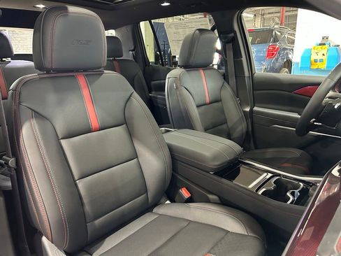 New 2026 Chevrolet Traverse RS AWD/4WD image 44