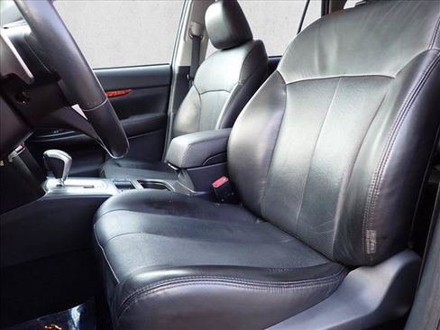 Used 2010 Subaru Outback 2.5i Limited w/ Popular Equipment Group 3B AWD/4WD image 10