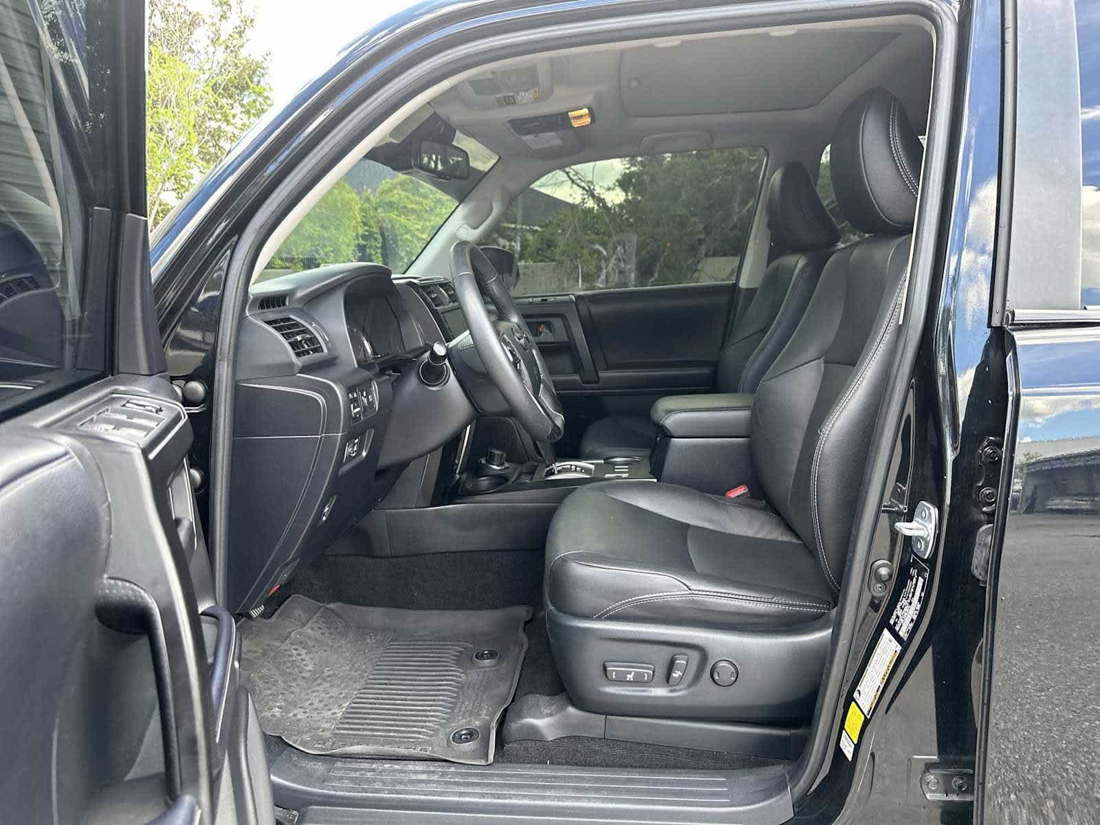 Used 2021 Toyota 4Runner Limited AWD/4WD image 2