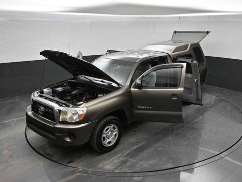 Used 2011 Toyota Tacoma 2WD Access Cab w/ SR5 Pkg #2 image 43