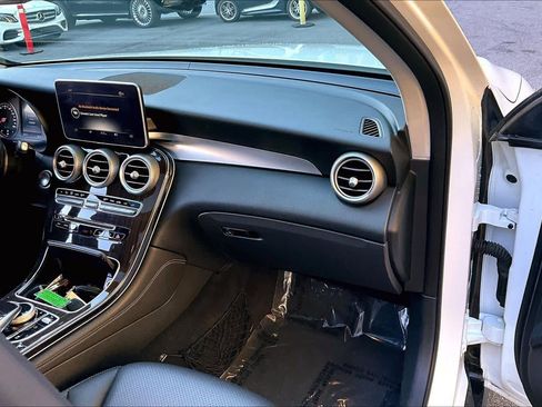 Used 2016 Mercedes-Benz GLC 300 image 18