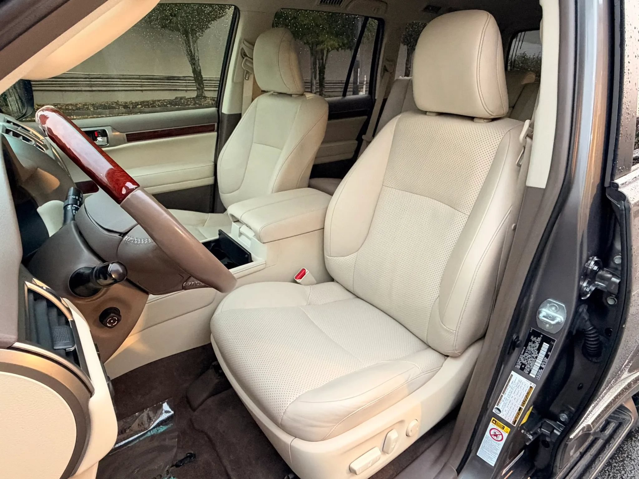 Used 2013 Lexus GX 460 w/ Comfort Plus Pkg AWD/4WD image 30