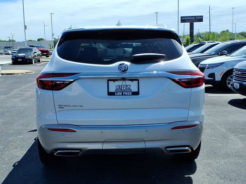 Used 2021 Buick Enclave Essence AWD/4WD image 30