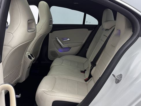 Used 2020 Mercedes-Benz CLA 250 image 24