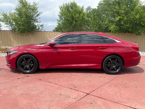 Used 2020 Honda Accord Sport image 4