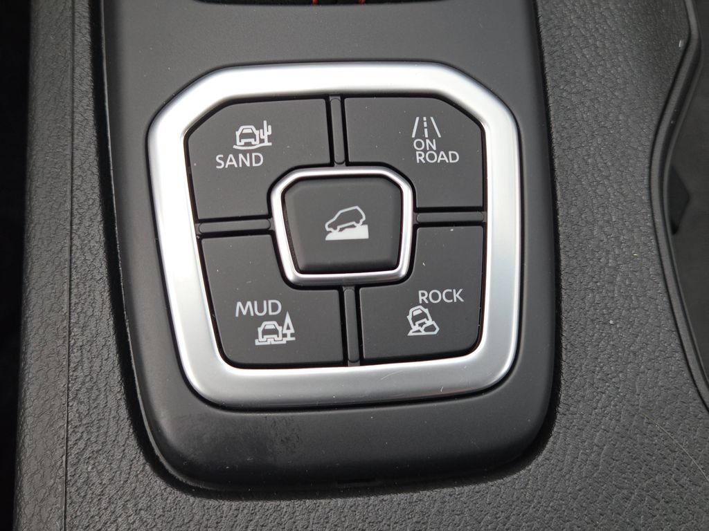 New 2026 Nissan Frontier PRO-4X w/ Pro-4x Convenience Package AWD/4WD image 18