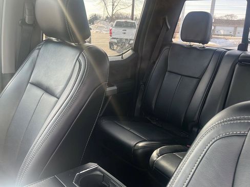 Used 2019 Ford F150 Lariat image 21