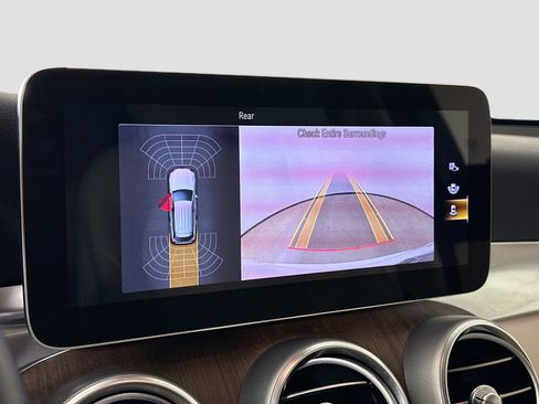 Certified 2021 Mercedes-Benz GLC 300 4MATIC image 18