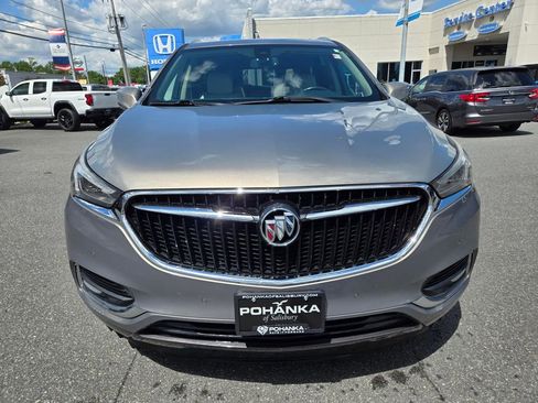 Used 2018 Buick Enclave Premium w/ Experience Buick Package AWD/4WD image 2